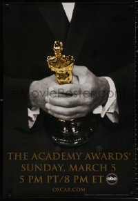 9c470 78th ANNUAL ACADEMY AWARDS 1sh 2005 cool Studio 318 design of man in suit holding Oscar!
